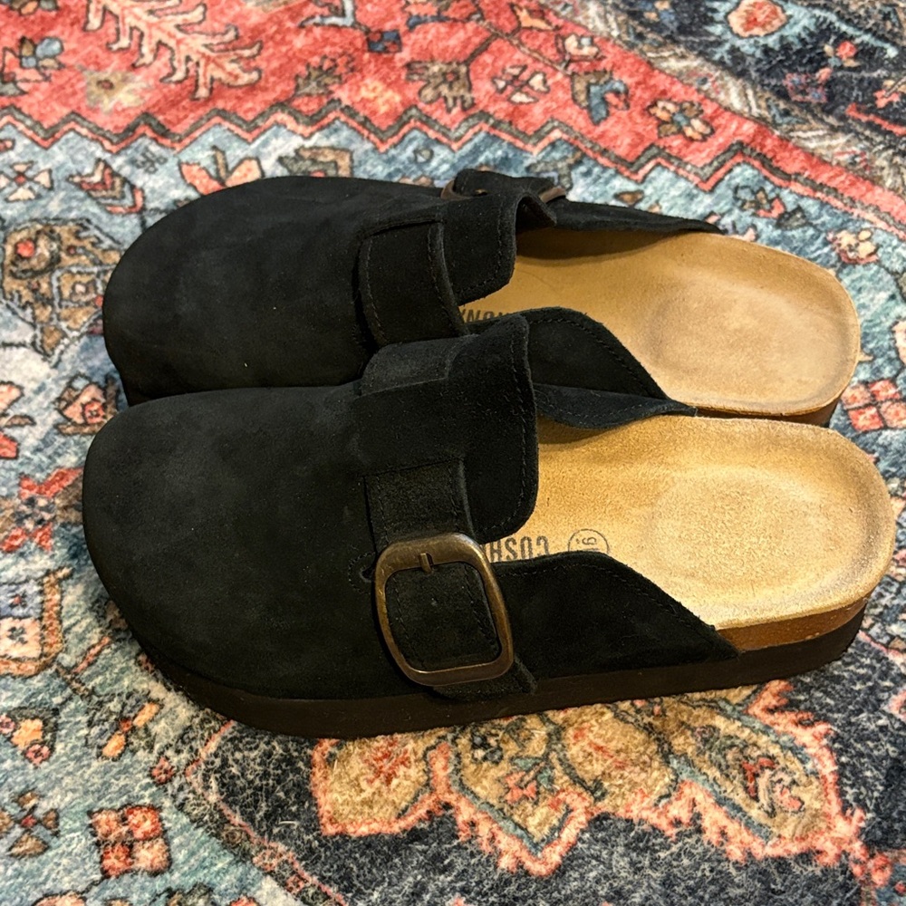 Cushionaire Granola 2 Suede Platform Clog Size 9 - Picture 4 of 11